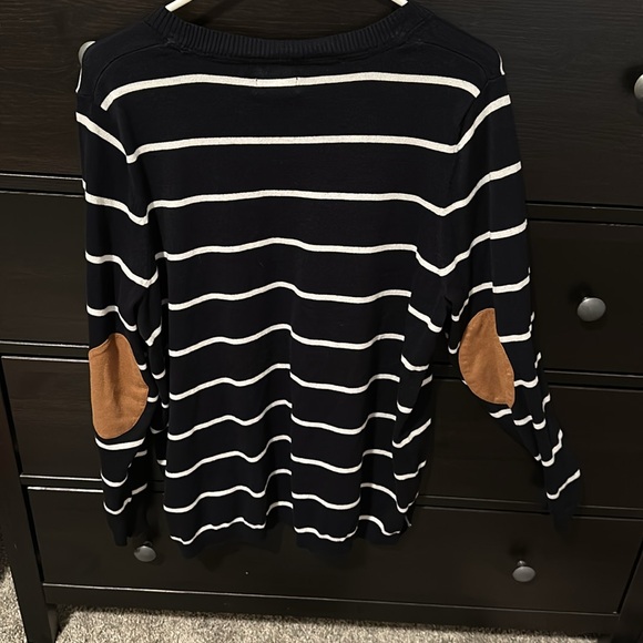 Navy blue stitch fix sweater - Picture 2 of 2